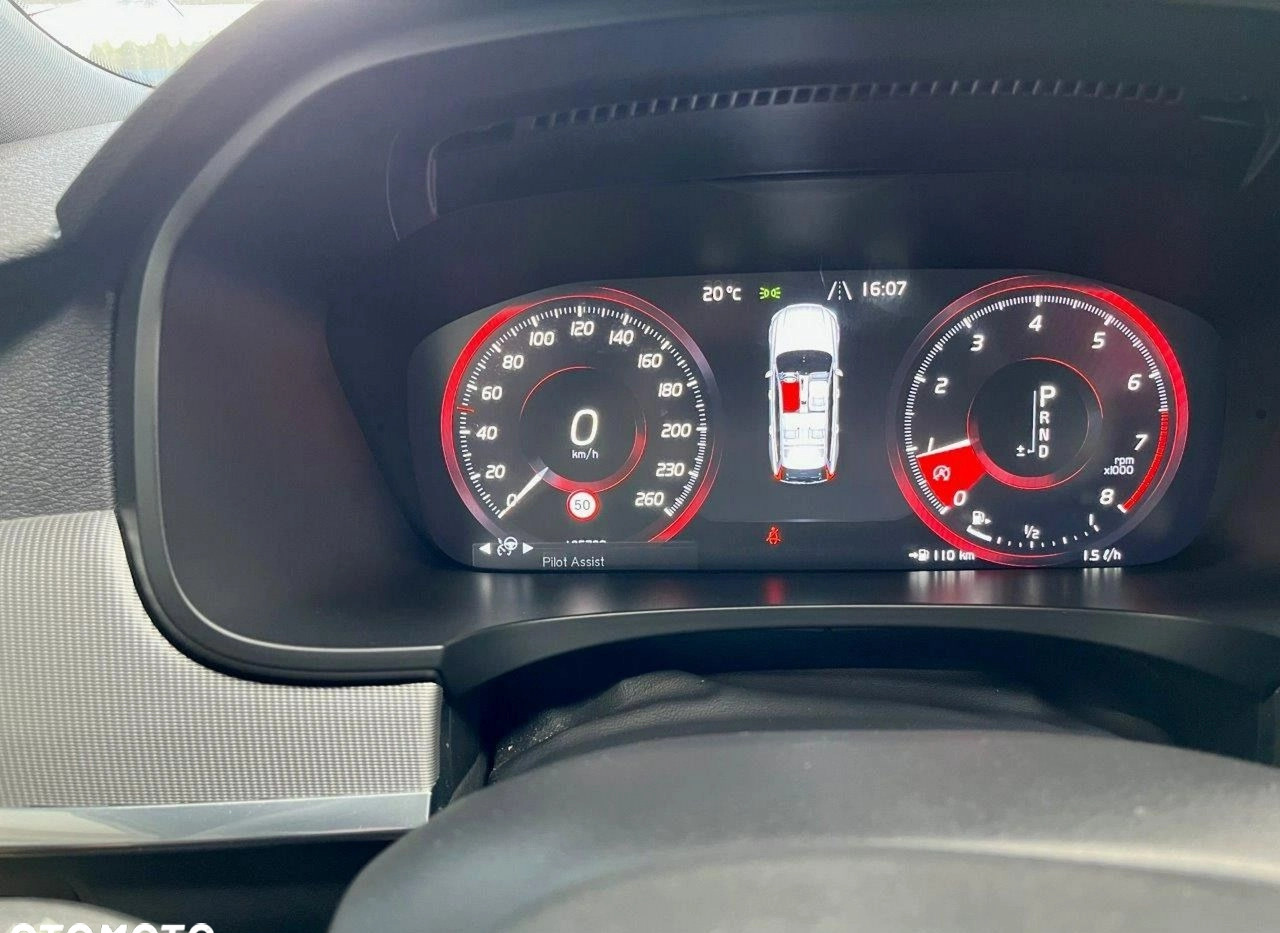 Volvo V90 cena 116900 przebieg: 106000, rok produkcji 2016 z Stronie Śląskie małe 466